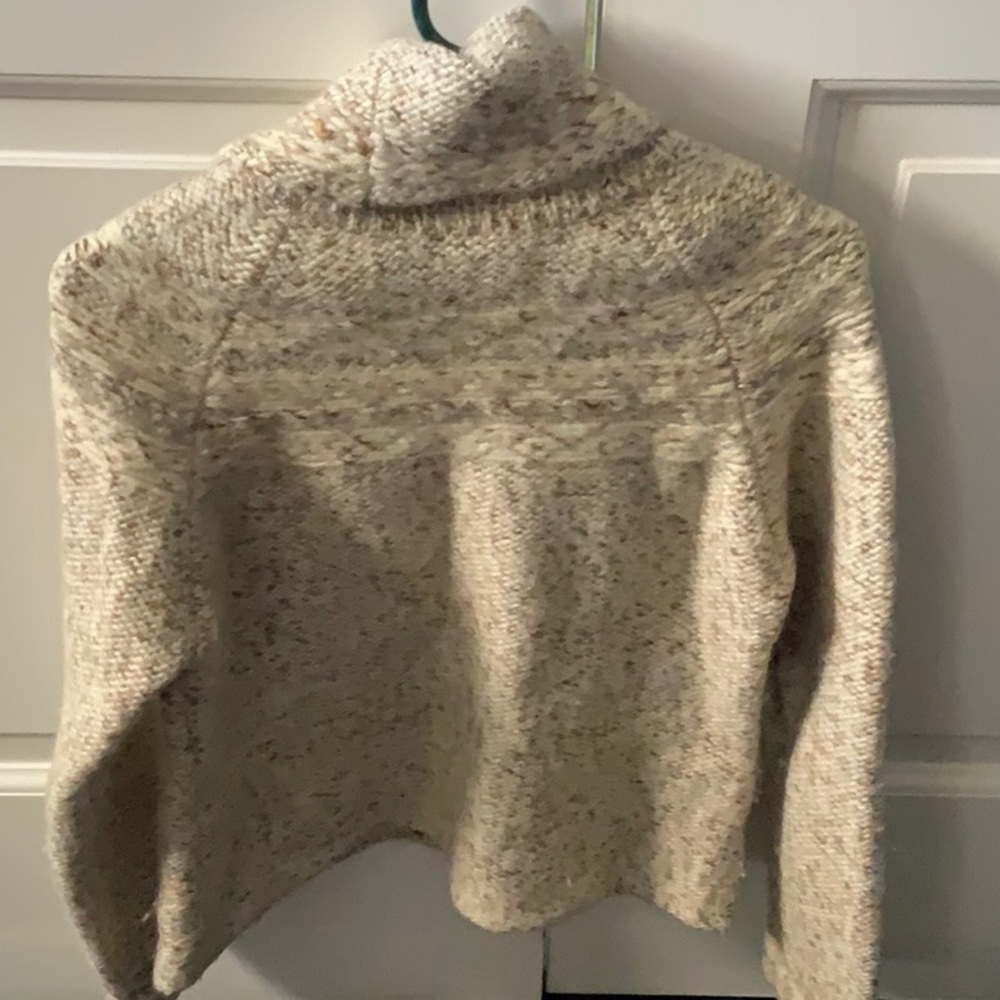 Gap Long Sleeve Sweater (L) - Picture 3 of 3